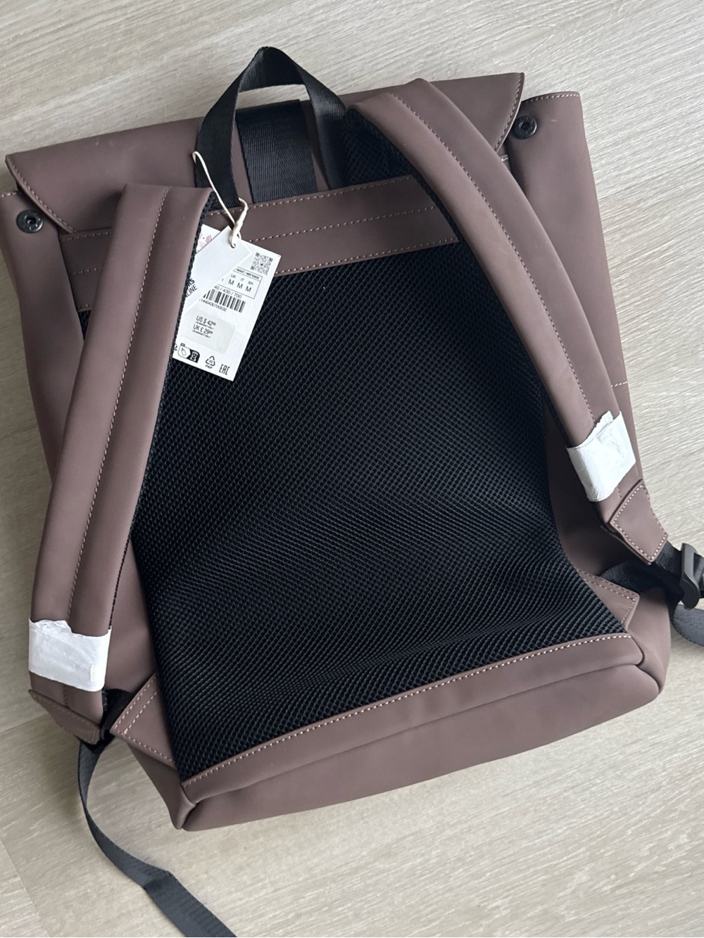 Zara Men's Backpack in Taupe Brown with Black Mesh Back